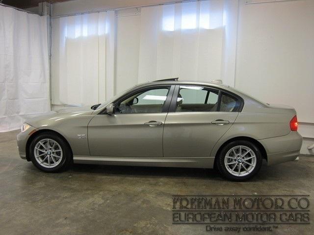 BMW 3 series 2010 photo 2