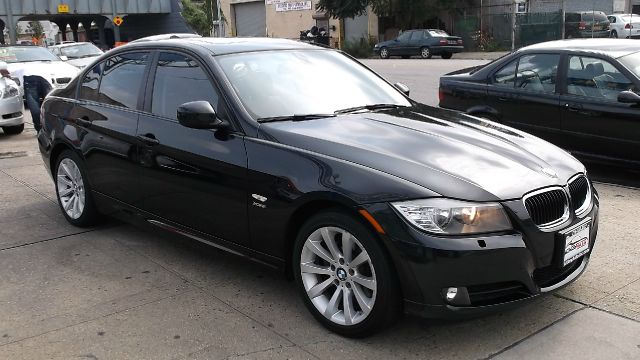 BMW 3 series 2010 photo 3