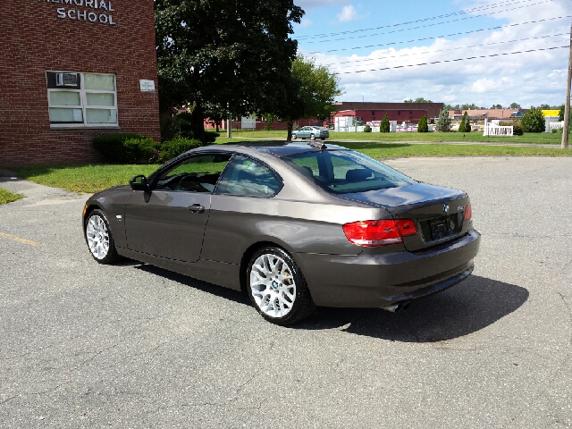 BMW 3 series 2010 photo 4