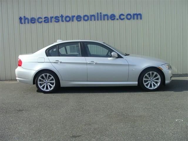 BMW 3 series 2010 photo 1