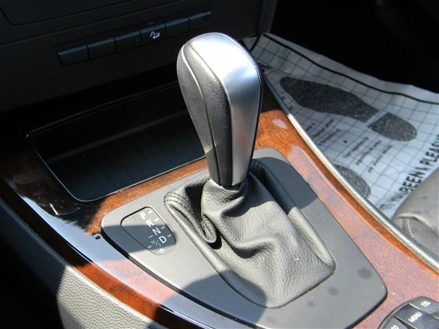 BMW 3 series 2010 photo 26