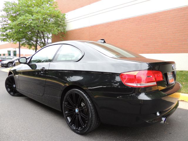 BMW 3 series 2010 photo 17