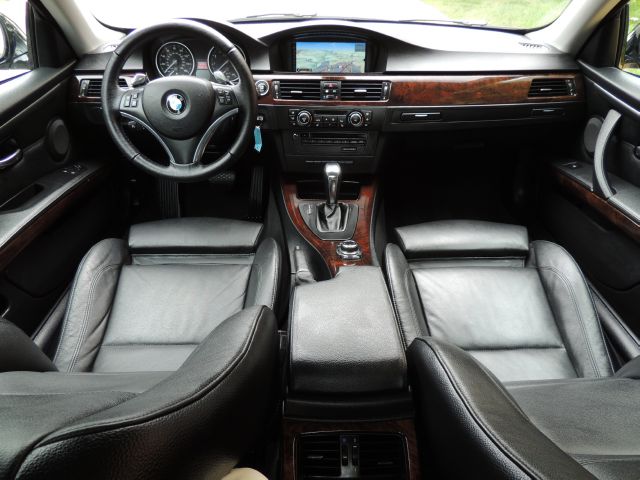 BMW 3 series 2010 photo 5