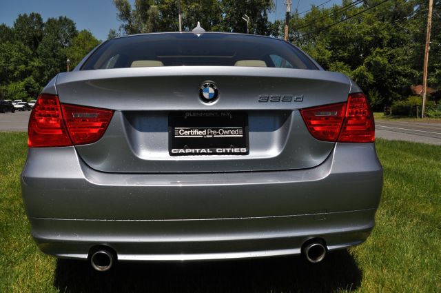 BMW 3 series 2010 photo 30