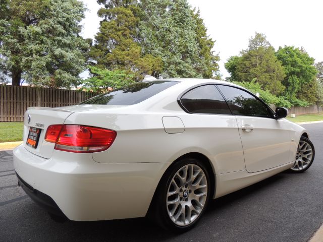 BMW 3 series 2010 photo 10