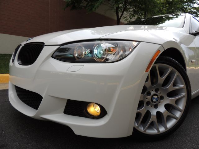 BMW 3 series 2010 photo 12