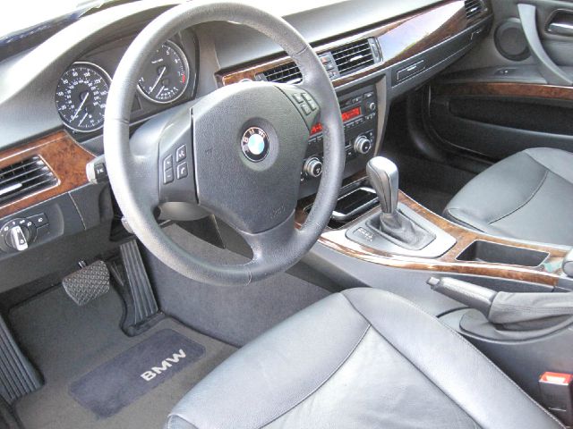 BMW 3 series 2010 photo 1