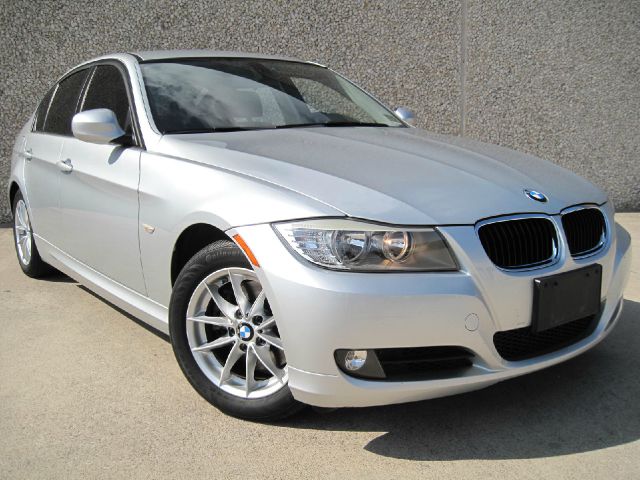 BMW 3 series 2010 photo 3