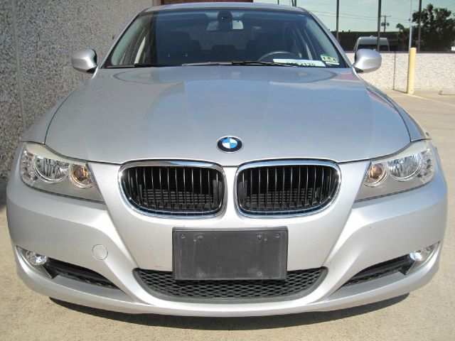 BMW 3 series 2010 photo 9