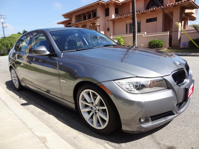 BMW 3 series 2010 photo 1