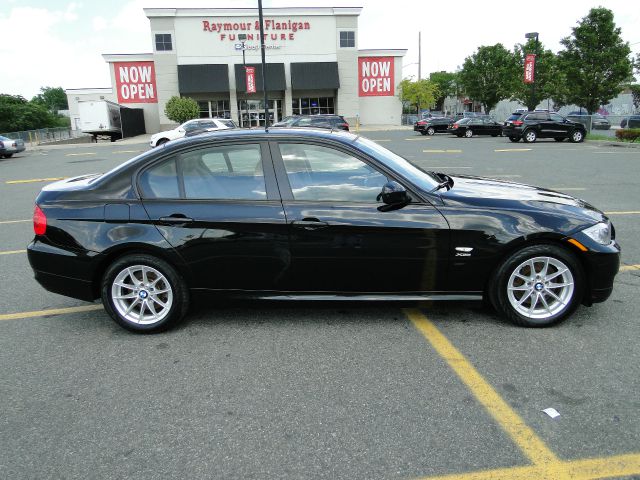 BMW 3 series 2010 photo 4