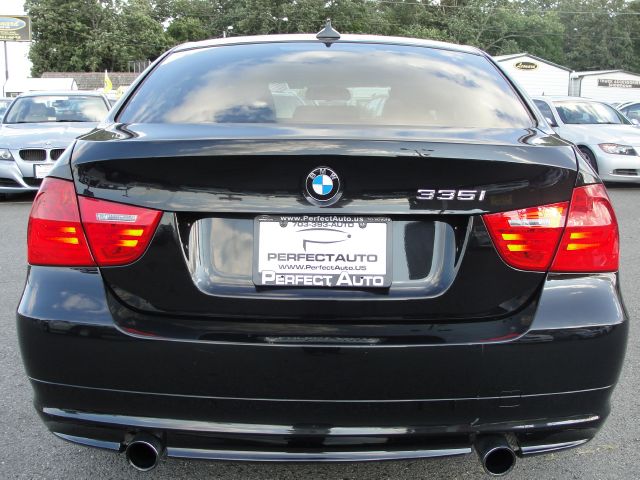 BMW 3 series 2011 photo 4