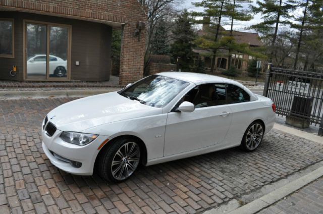 BMW 3 series 2011 photo 1