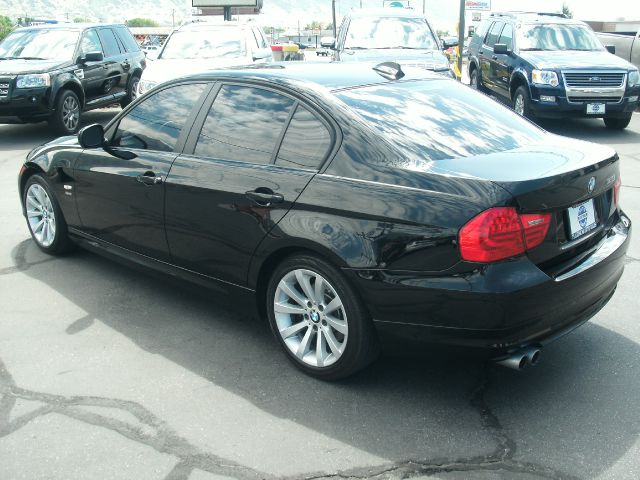 BMW 3 series 2011 photo 1