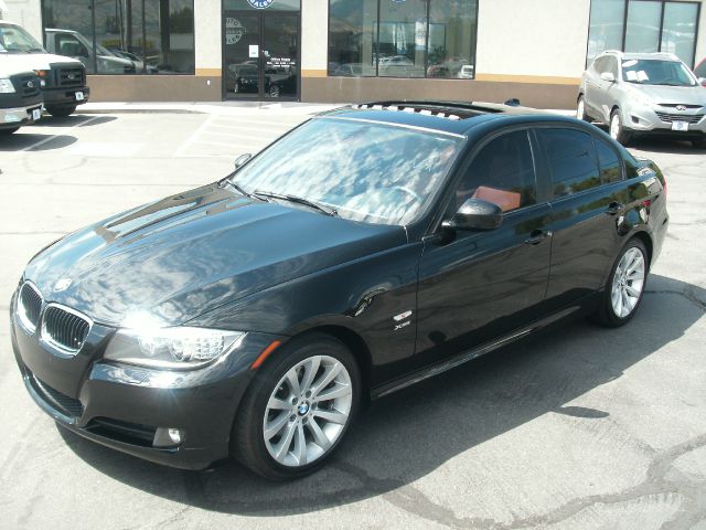 BMW 3 series 2011 photo 3