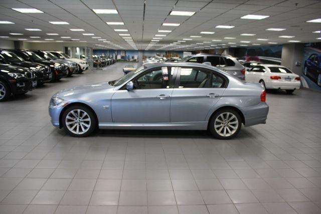 BMW 3 series 2011 photo 0