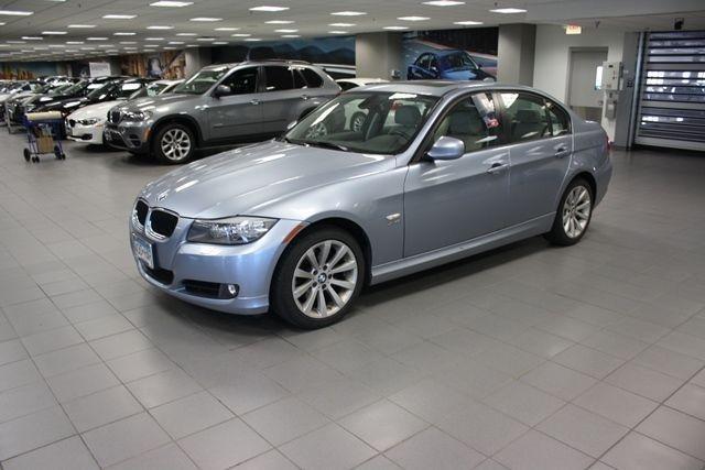 BMW 3 series 2011 photo 1