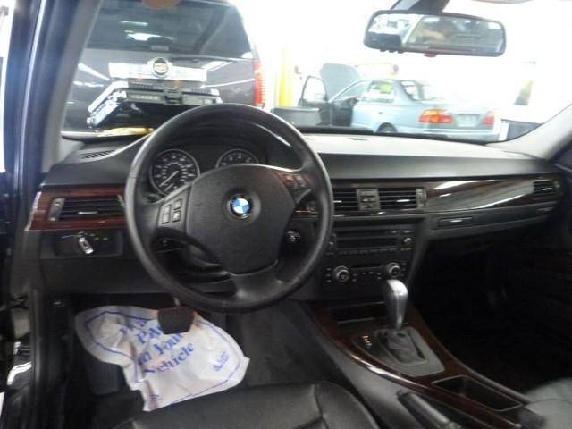 BMW 3 series 2011 photo 3