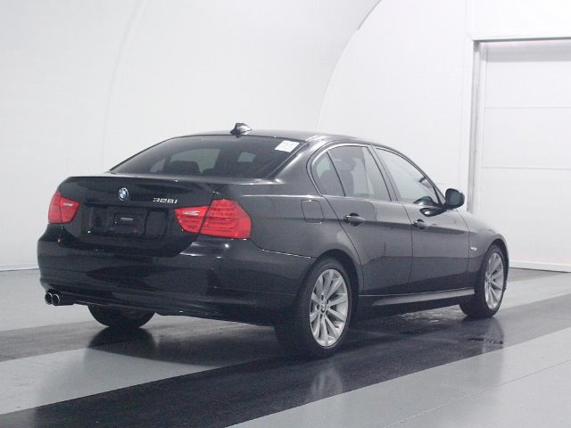 BMW 3 series SE Automatic 4X4 Beutiful Sedan