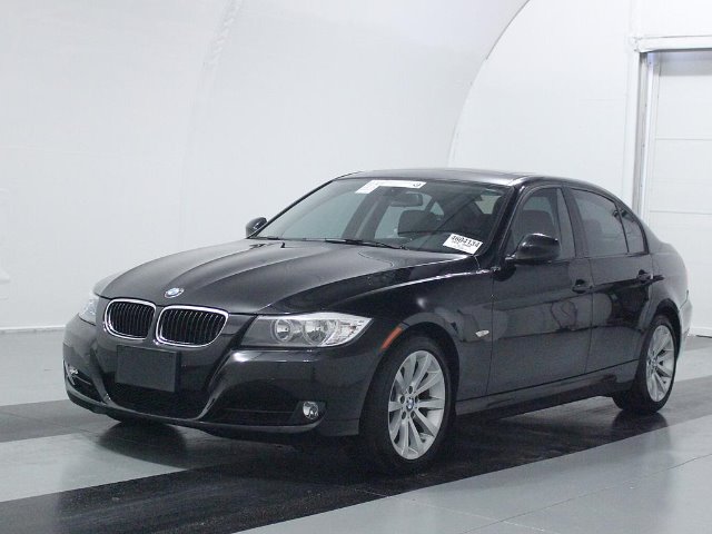 BMW 3 series 2011 photo 3