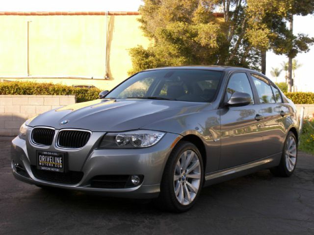 BMW 3 series 2011 photo 24