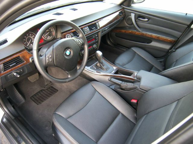 BMW 3 series 2011 photo 3