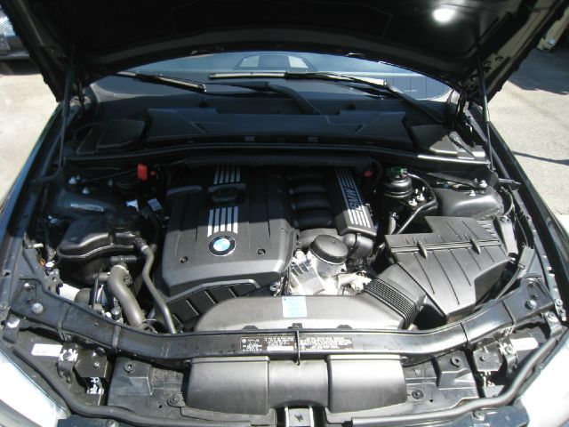 BMW 3 series 2011 photo 20