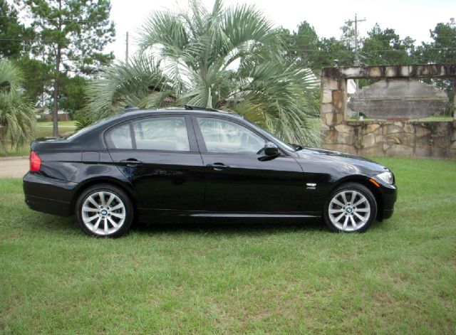 BMW 3 series 2011 photo 4