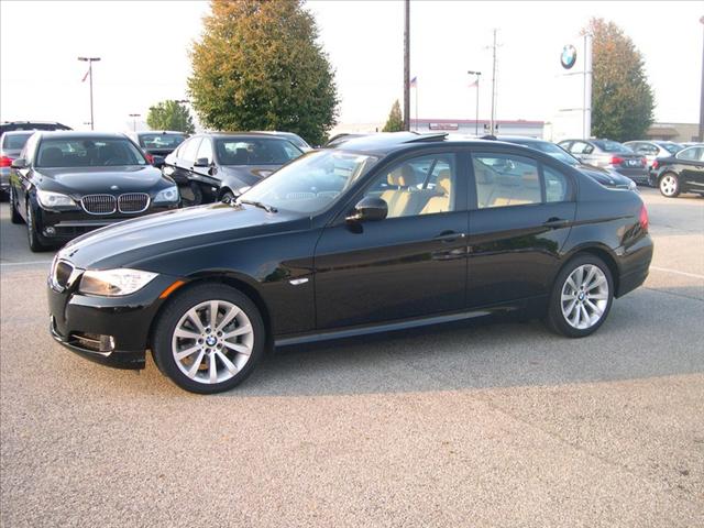 BMW 3 series 2011 photo 2