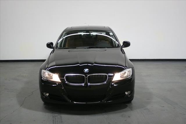 BMW 3 series 2011 photo 4