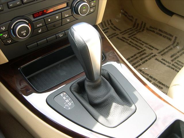 BMW 3 series 2011 photo 1