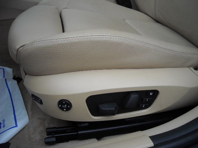 BMW 3 series 2011 photo 14