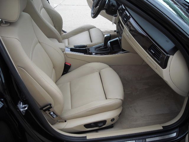 BMW 3 series 2011 photo 25