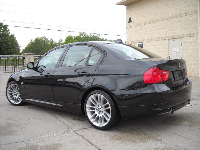 BMW 3 series 2011 photo 27