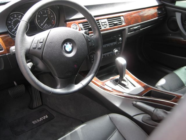 BMW 3 series 2011 photo 3