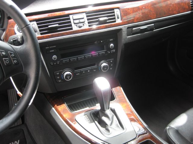 BMW 3 series 2011 photo 6