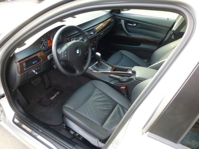 BMW 3 series 2011 photo 10