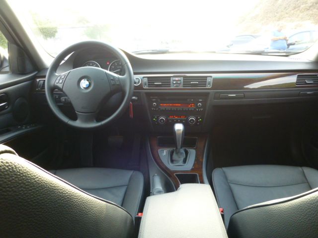 BMW 3 series 2011 photo 4