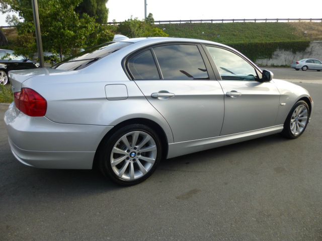 BMW 3 series 2011 photo 6