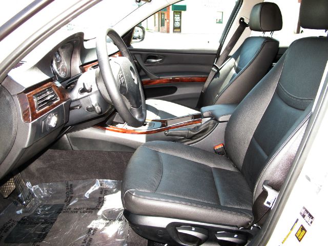 BMW 3 series 2011 photo 8