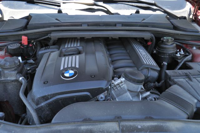 BMW 3 series 2011 photo 2