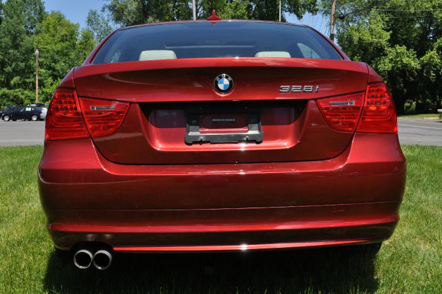 BMW 3 series 2011 photo 34