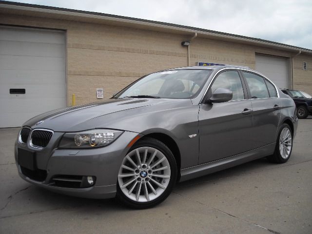 BMW 3 series 2011 photo 1