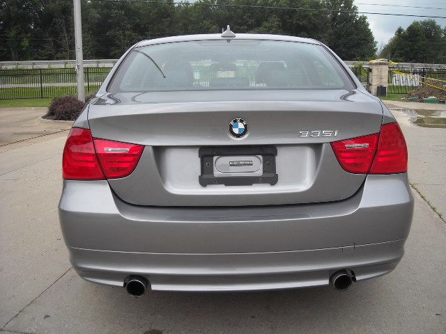 BMW 3 series 2011 photo 3