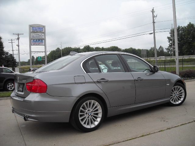 BMW 3 series 2011 photo 4