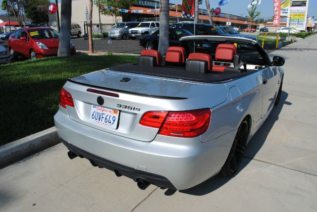 BMW 3 series 2011 photo 17