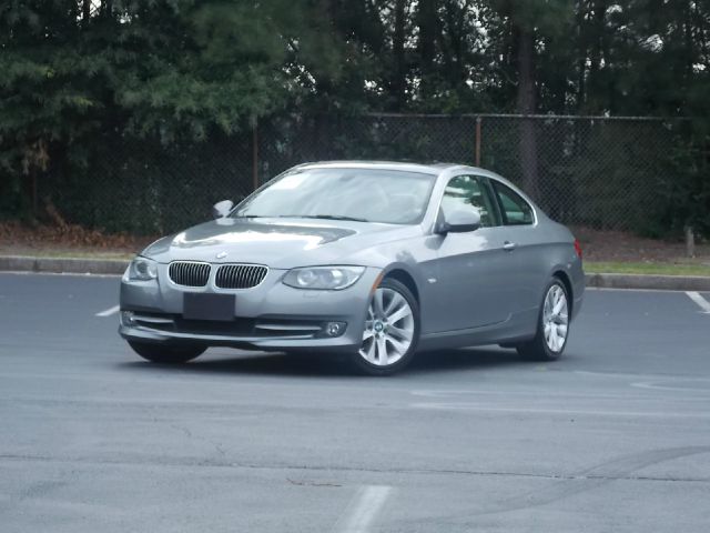 BMW 3 series 2011 photo 1