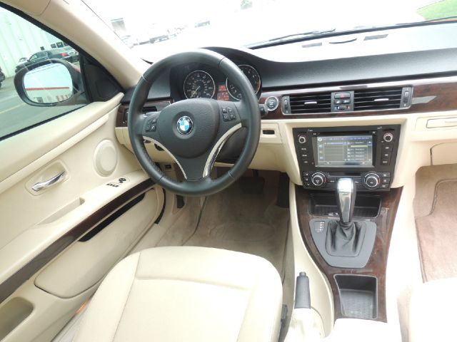 BMW 3 series 2011 photo 7