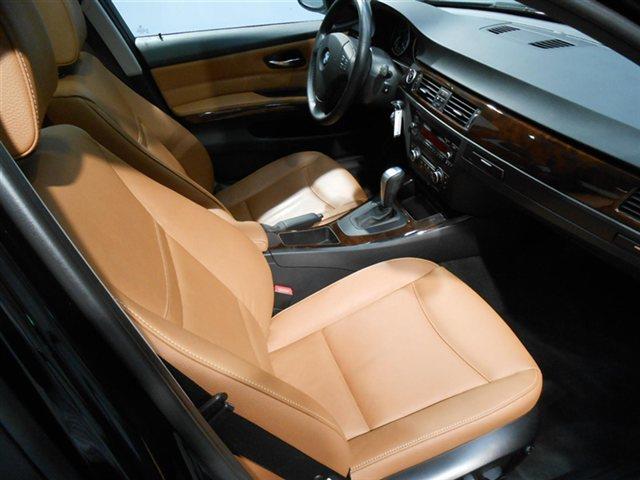 BMW 3 series 2011 photo 3