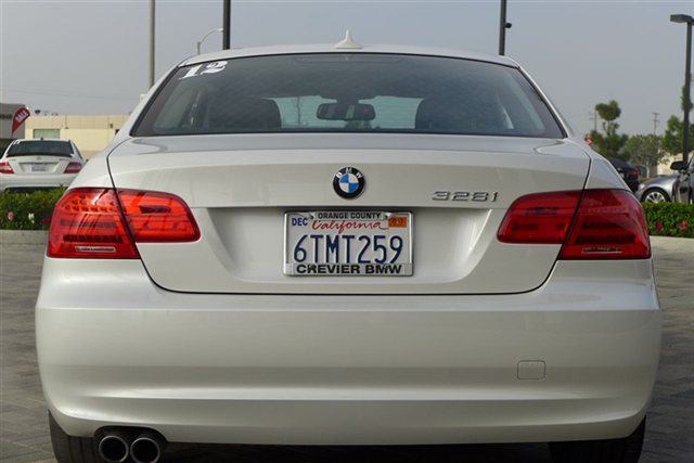 BMW 3 series 2012 photo 1